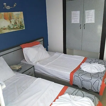 Cemre 2* トゥルグトレイス