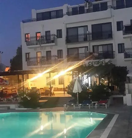 酒店 Cemre 图尔古特雷斯