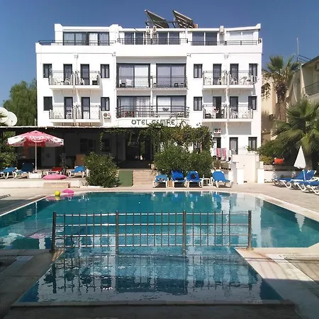 Cemre トゥルグトレイス