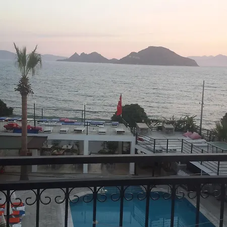 Hotel Cemre Turgutreis