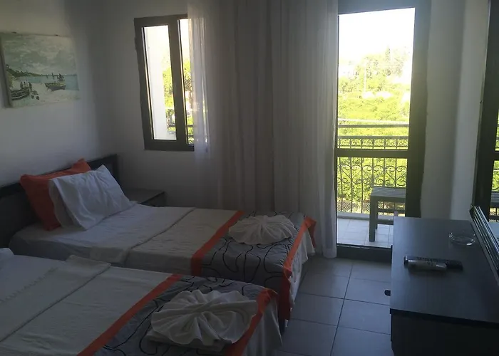 Cemre Hotell Turgutreis