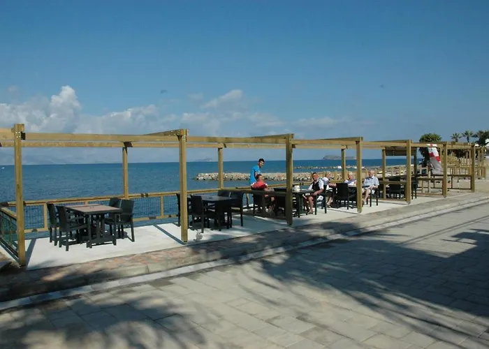 Cemre Hotell Turgutreis